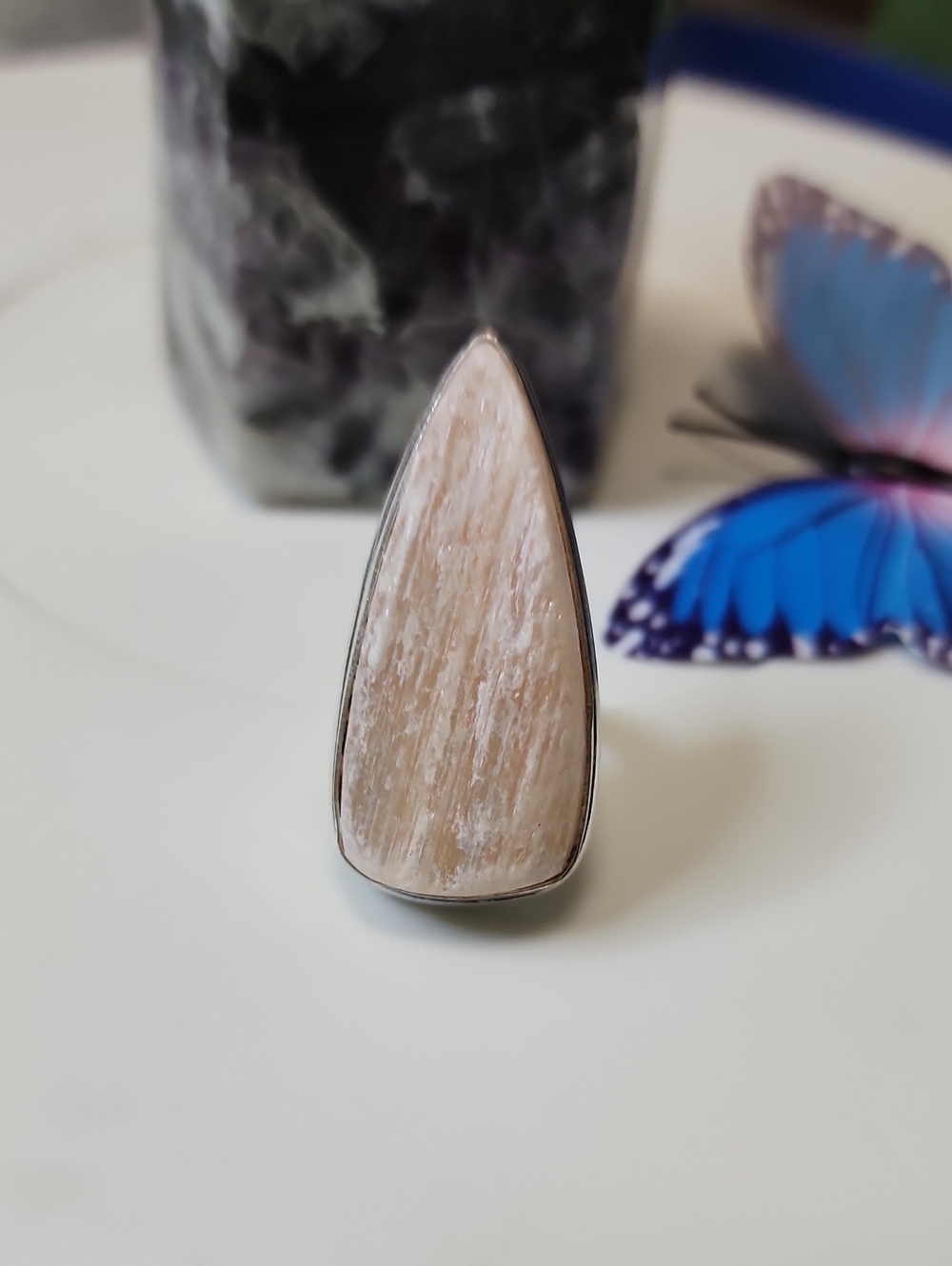 Neutral Teardrop Stone Statement Ring - Women Jewelry